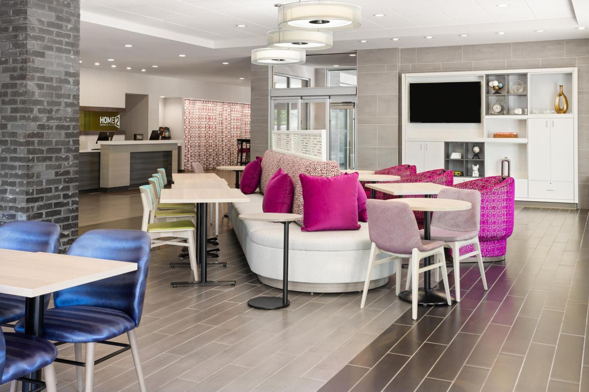Home2 Suites By Hilton Greenville Downtown Экстерьер фото